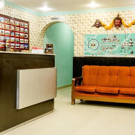 Lumbini Guest House Bagian luar foto
