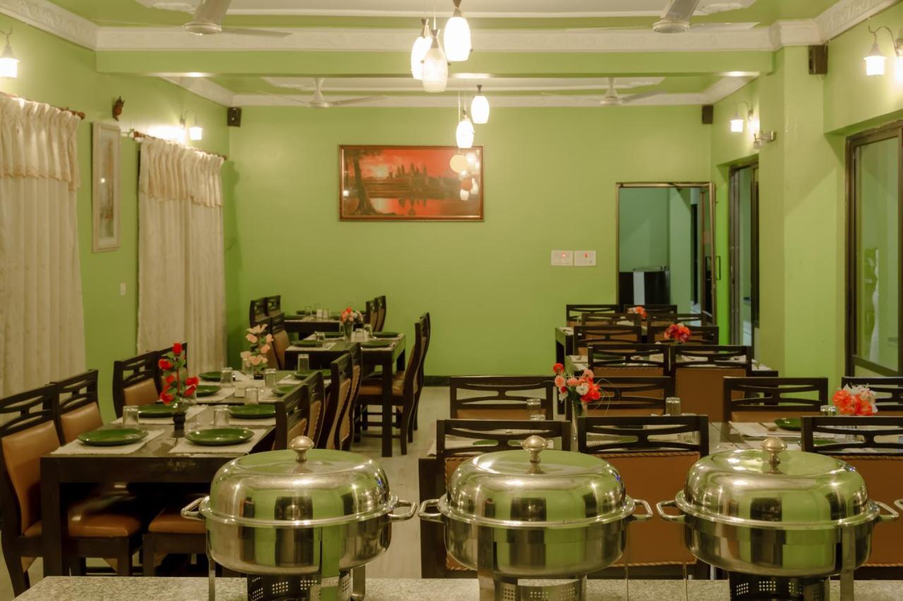 Lumbini Guest House Bagian luar foto