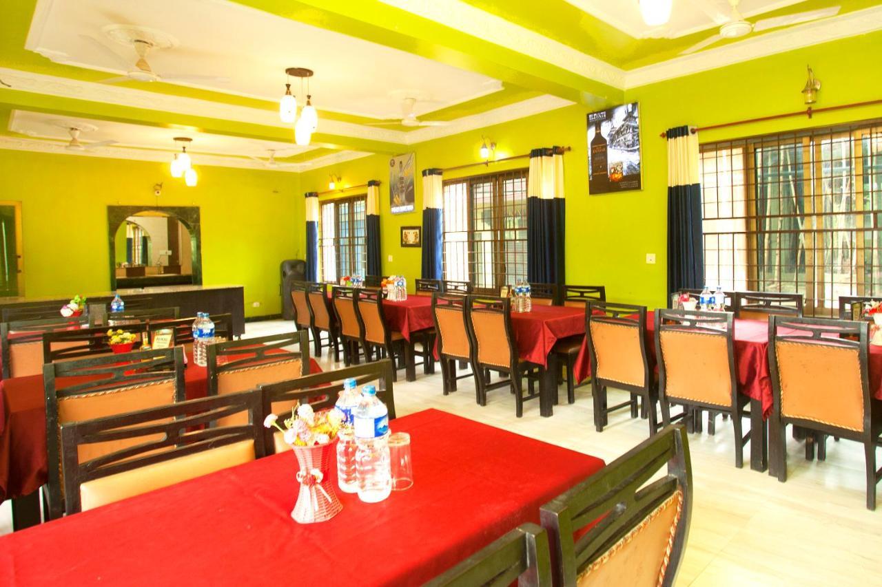 Lumbini Guest House Bagian luar foto