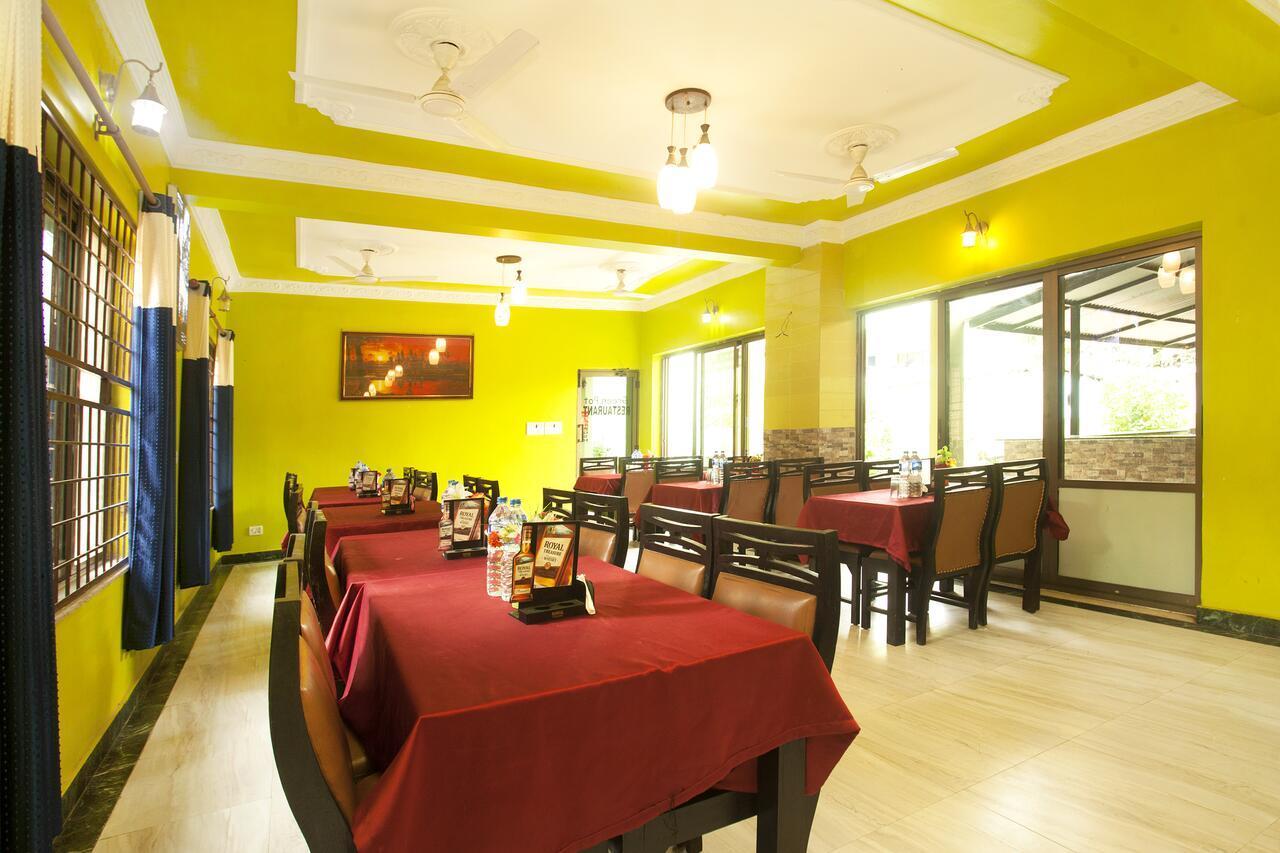 Lumbini Guest House Bagian luar foto