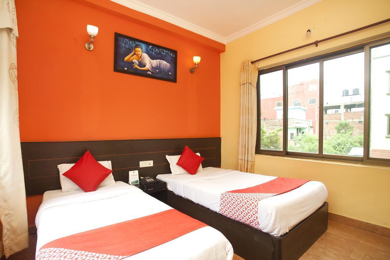 Lumbini Guest House Bagian luar foto